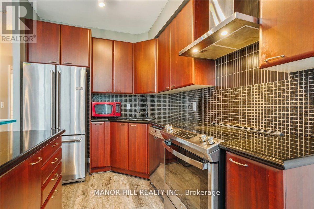 513 - 220 Burnhamthorpe Road W, Mississauga, Ontario  L5B 4N4 - Photo 6 - W13229344