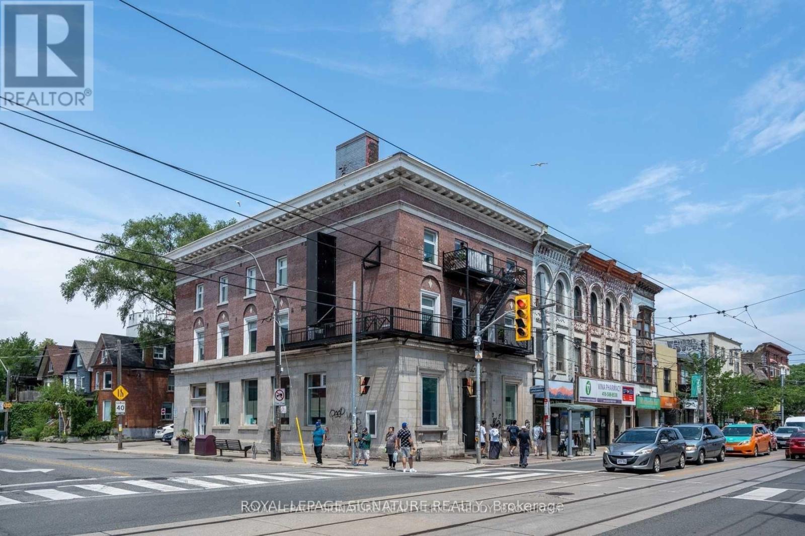 2B - 1 LANSDOWNE AVENUE, Toronto, Ontario