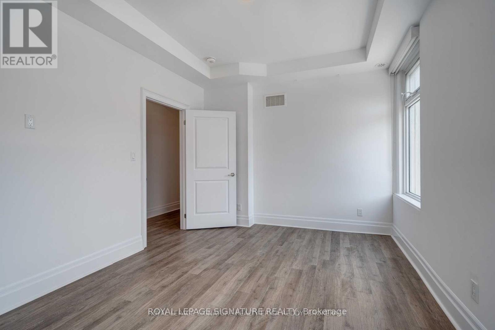 2b - 1 Lansdowne Avenue, Toronto, Ontario  M6K 2V7 - Photo 4 - W13229464
