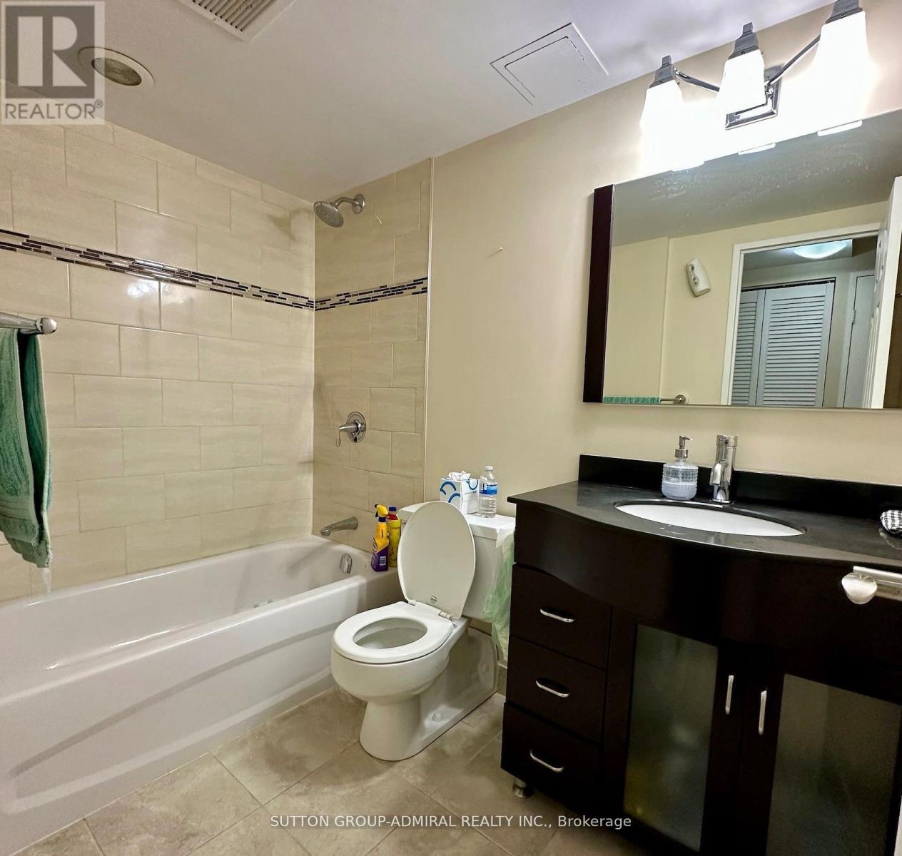 #1009 - 20 Mississauga Valley Boulevard, Mississauga, Ontario  L5A 3S1 - Photo 10 - W13229480