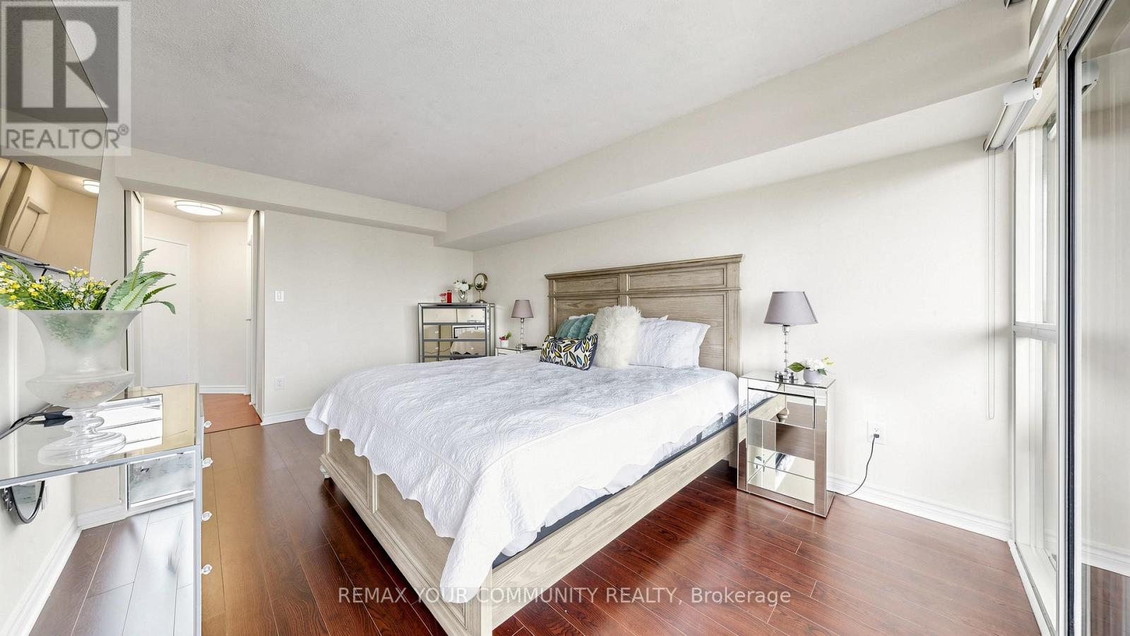 1215 - 1 Rowntree Road, Toronto, Ontario  M9V 5G7 - Photo 28 - W13229546