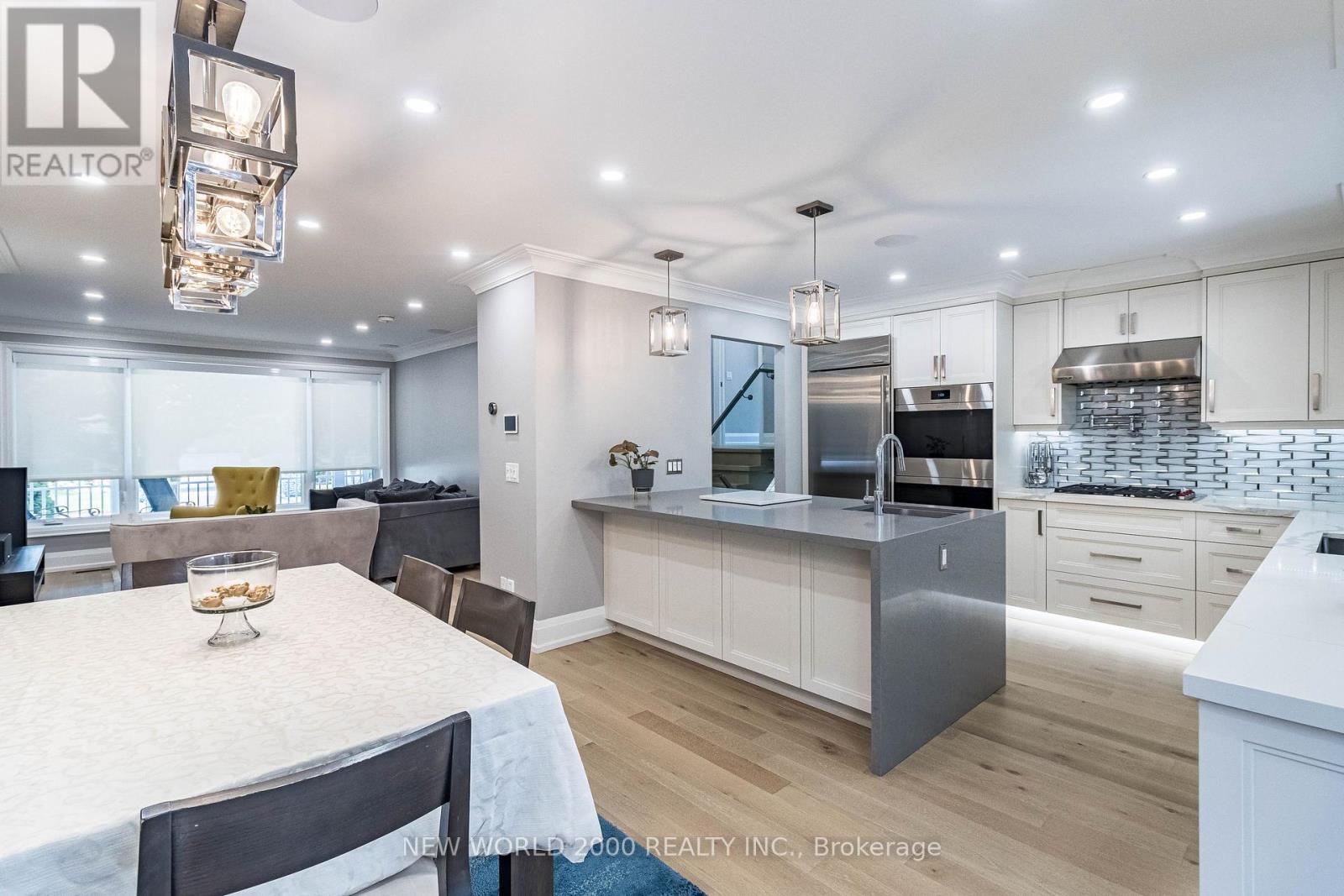 58 Comay Road, Toronto, Ontario  M6M 2L1 - Photo 8 - W13229558
