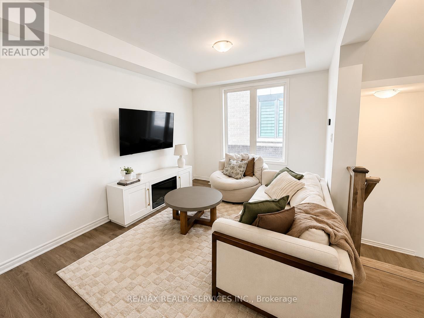 1705 Dance Court, Milton, Ontario  L9E 2A2 - Photo 4 - W13229560