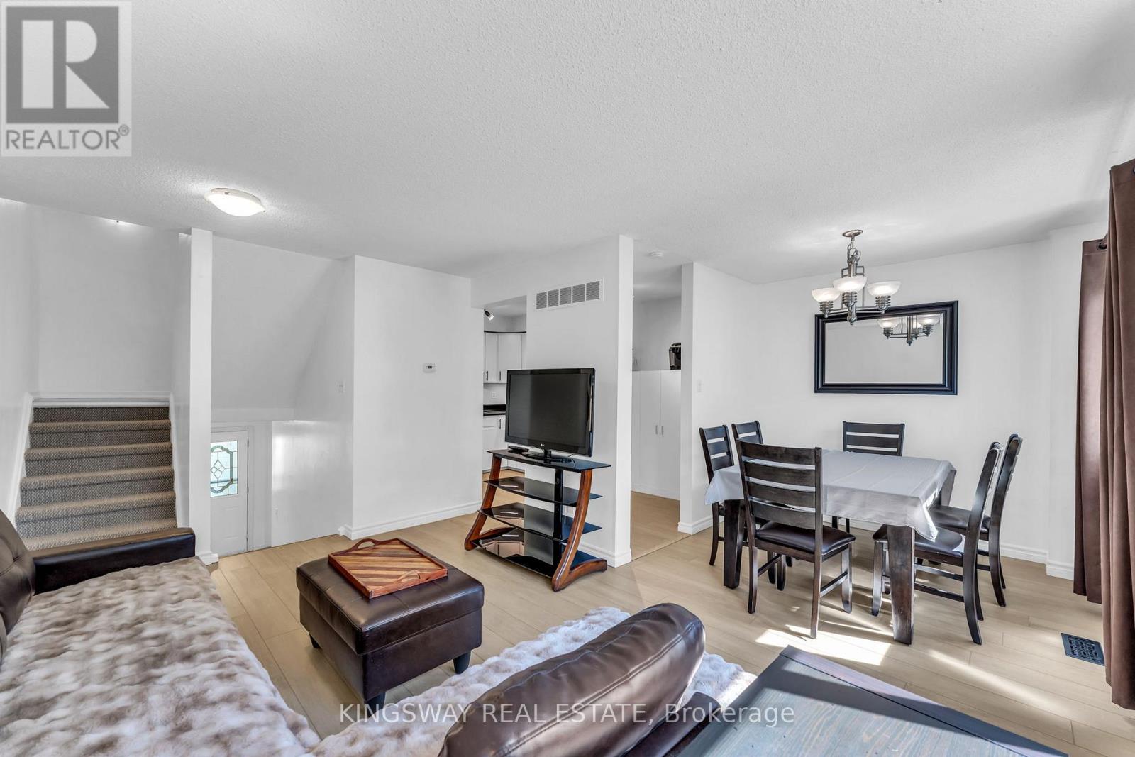 104 - 680 Regency Court, Burlington, Ontario  L7N 3L9 - Photo 10 - W13229574