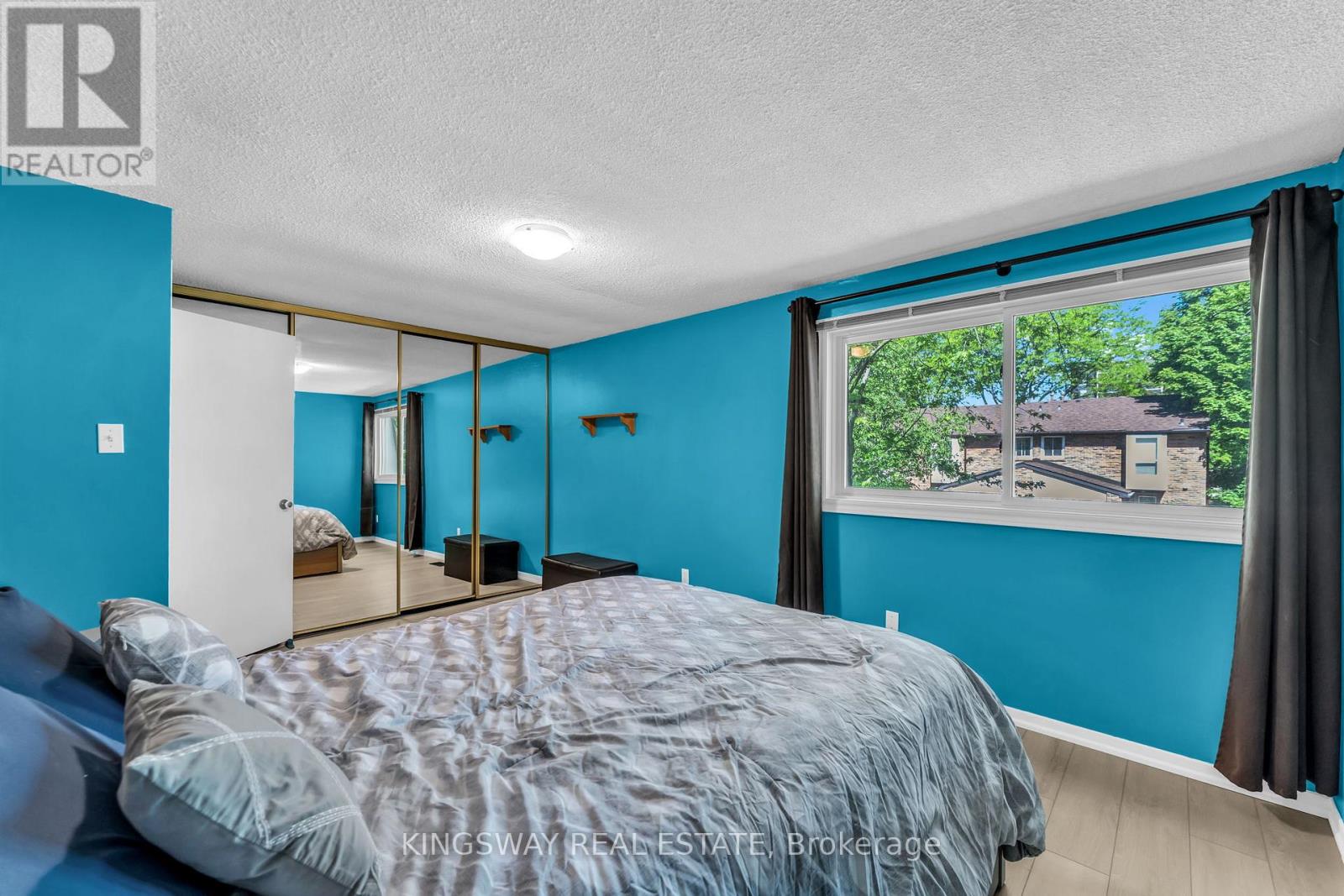 104 - 680 Regency Court, Burlington, Ontario  L7N 3L9 - Photo 12 - W13229574