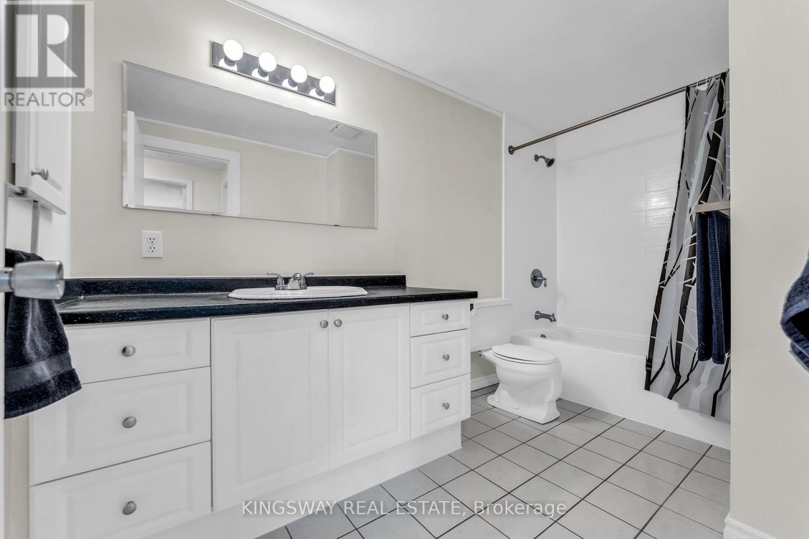 104 - 680 Regency Court, Burlington, Ontario  L7N 3L9 - Photo 15 - W13229574