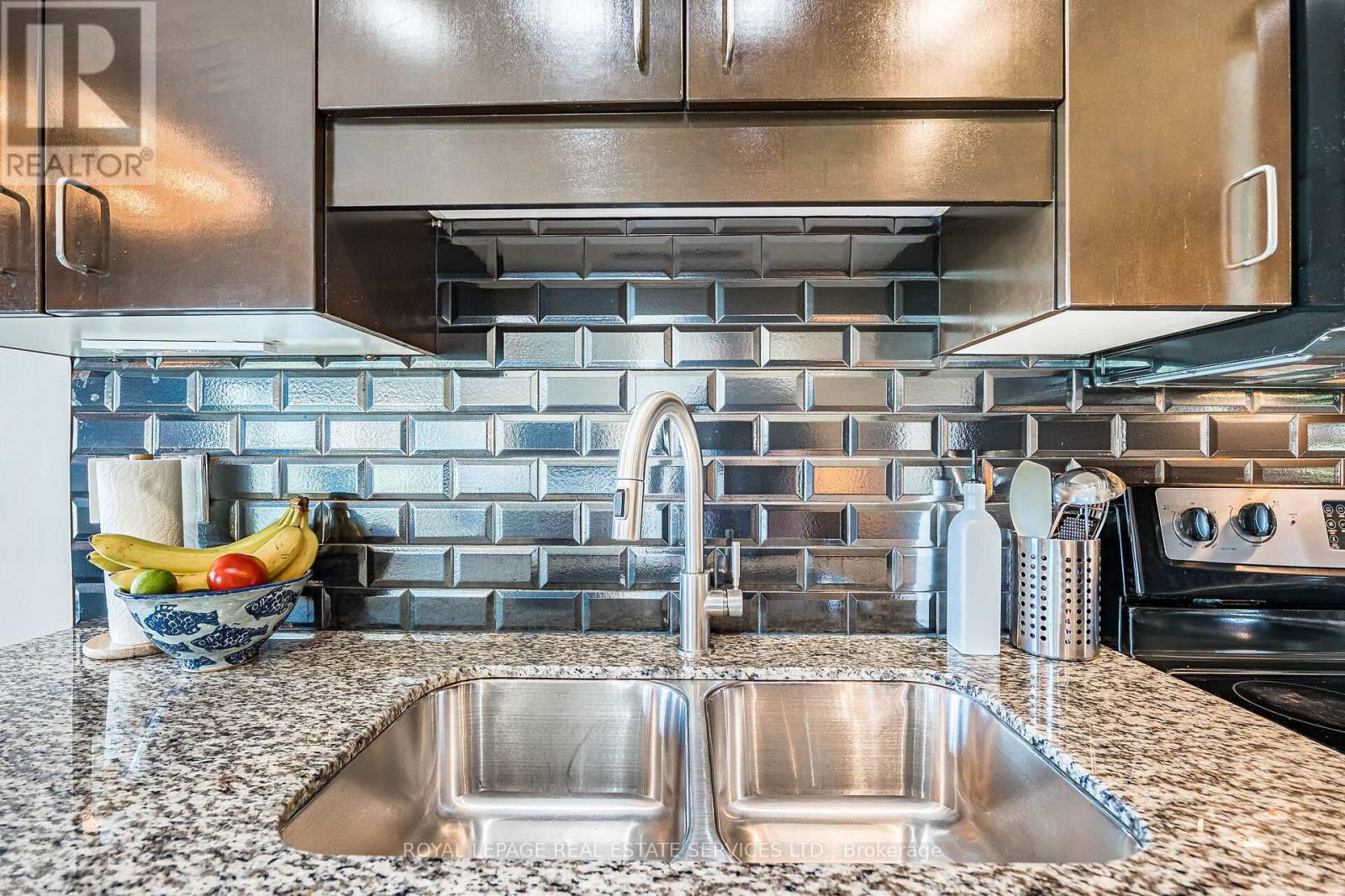 505 - 2 Fieldway Road, Toronto, Ontario  M8V 0B9 - Photo 19 - W13229578