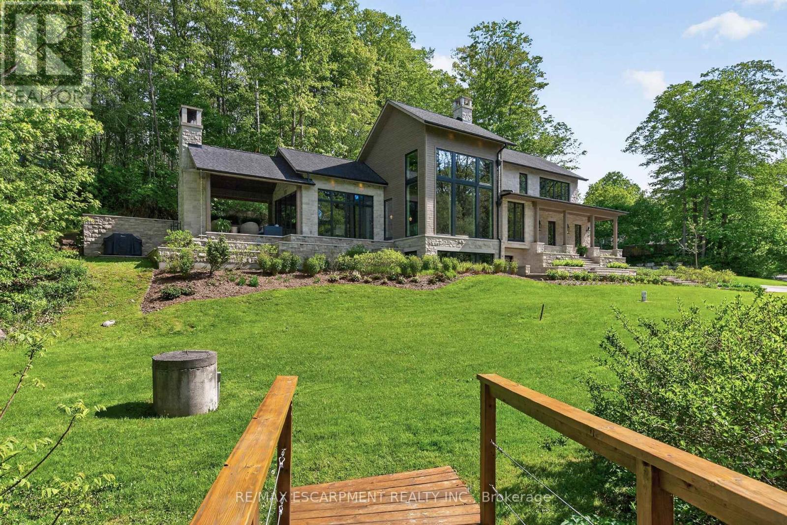 981 Mineral Springs Road, Hamilton, Ontario  L9H 5E3 - Photo 43 - X13229278