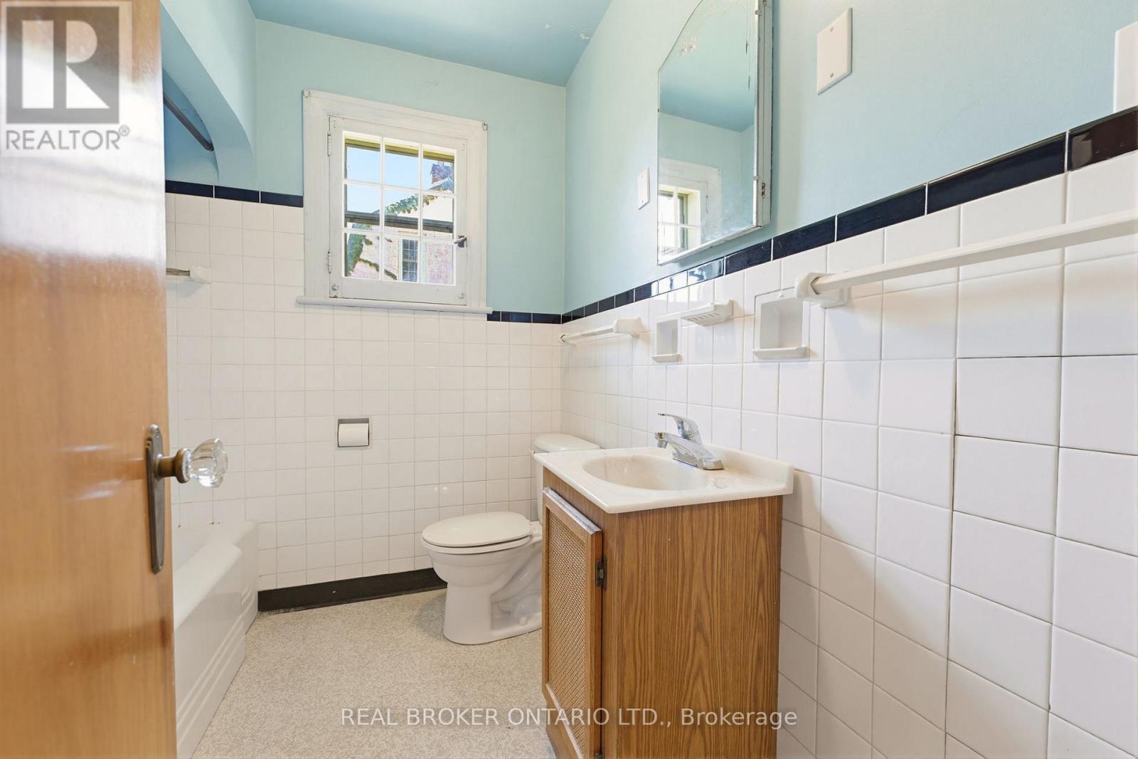 30 Lincoln Avenue, Brantford, Ontario  N3T 4S4 - Photo 15 - X13229364