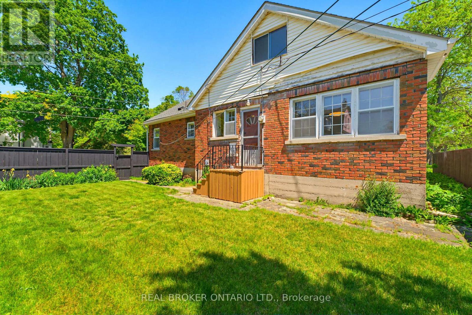 30 Lincoln Avenue, Brantford, Ontario  N3T 4S4 - Photo 25 - X13229364