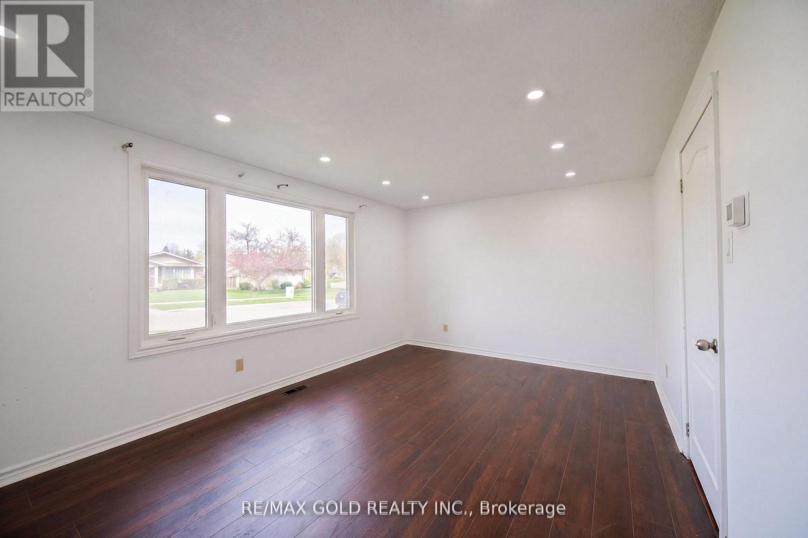 281 Morgan Avenue, Kitchener, Ontario  N2A 2M7 - Photo 9 - X13229426