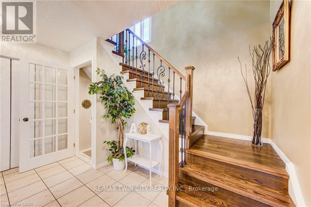 913 Copper Leaf Crescent, Kitchener, Ontario  N2E 3W1 - Photo 17 - X13229454