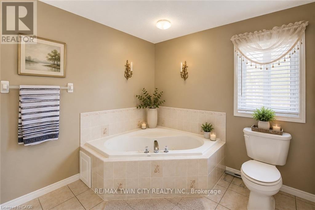 913 Copper Leaf Crescent, Kitchener, Ontario  N2E 3W1 - Photo 27 - X13229454