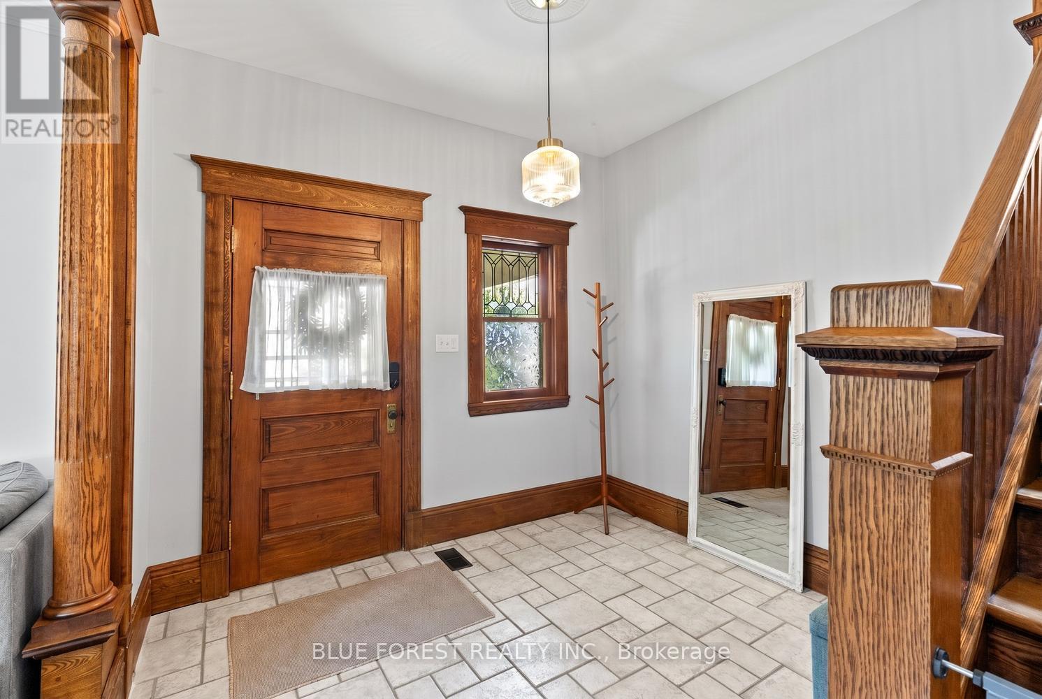 46 Gladstone Avenue, St. Thomas, Ontario  N5R 2L6 - Photo 5 - X13227626