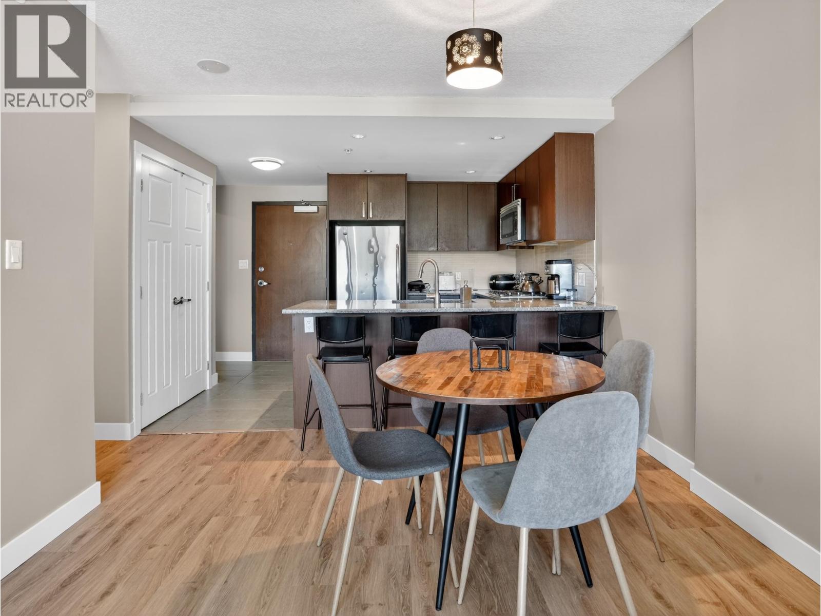 2102 2978 Glen Drive, Coquitlam, British Columbia  V3B 0C3 - Photo 13 - R3130966