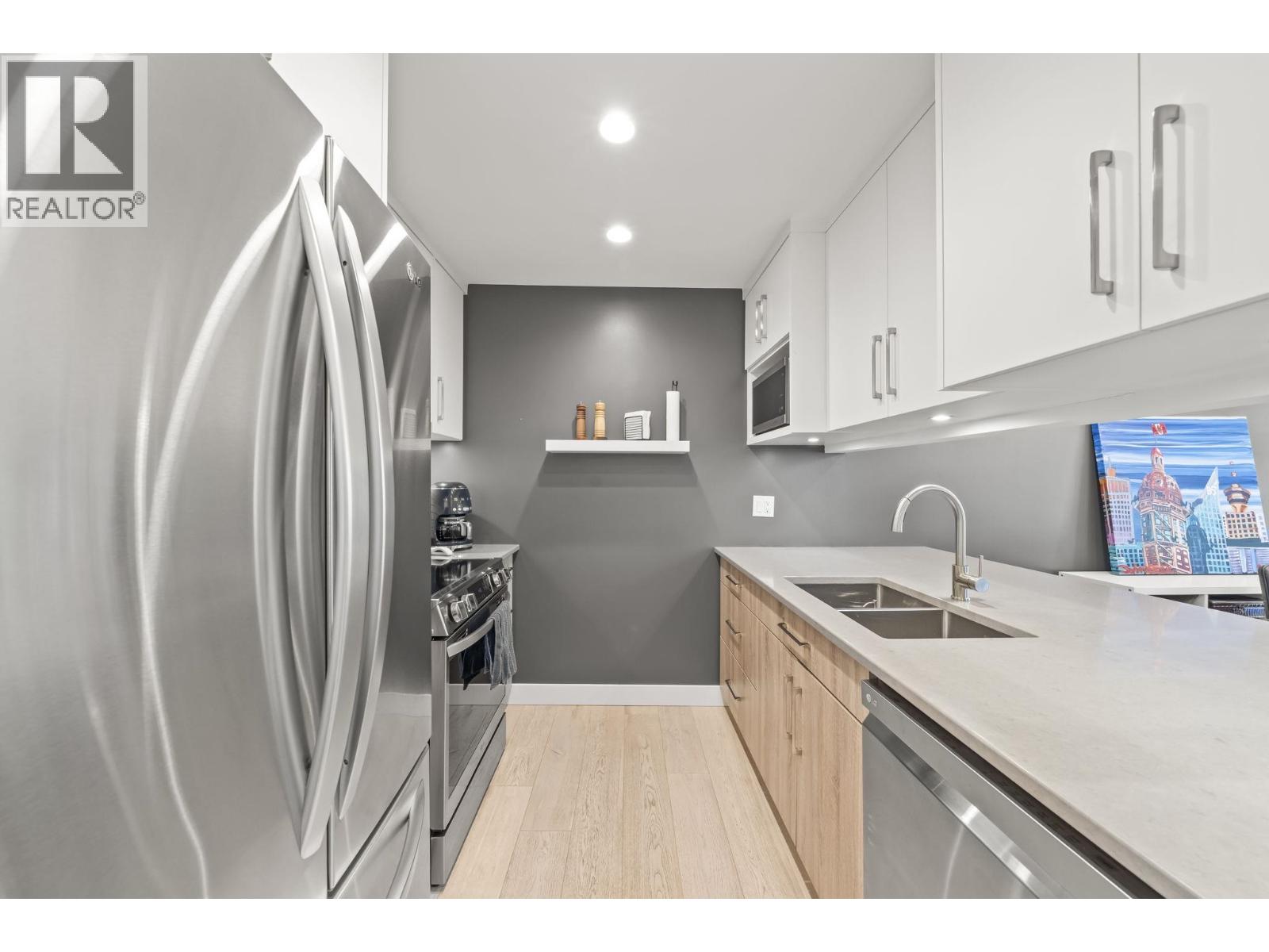 109 888 W 13th Avenue, Vancouver, British Columbia  V5Z 1P2 - Photo 10 - R3130976