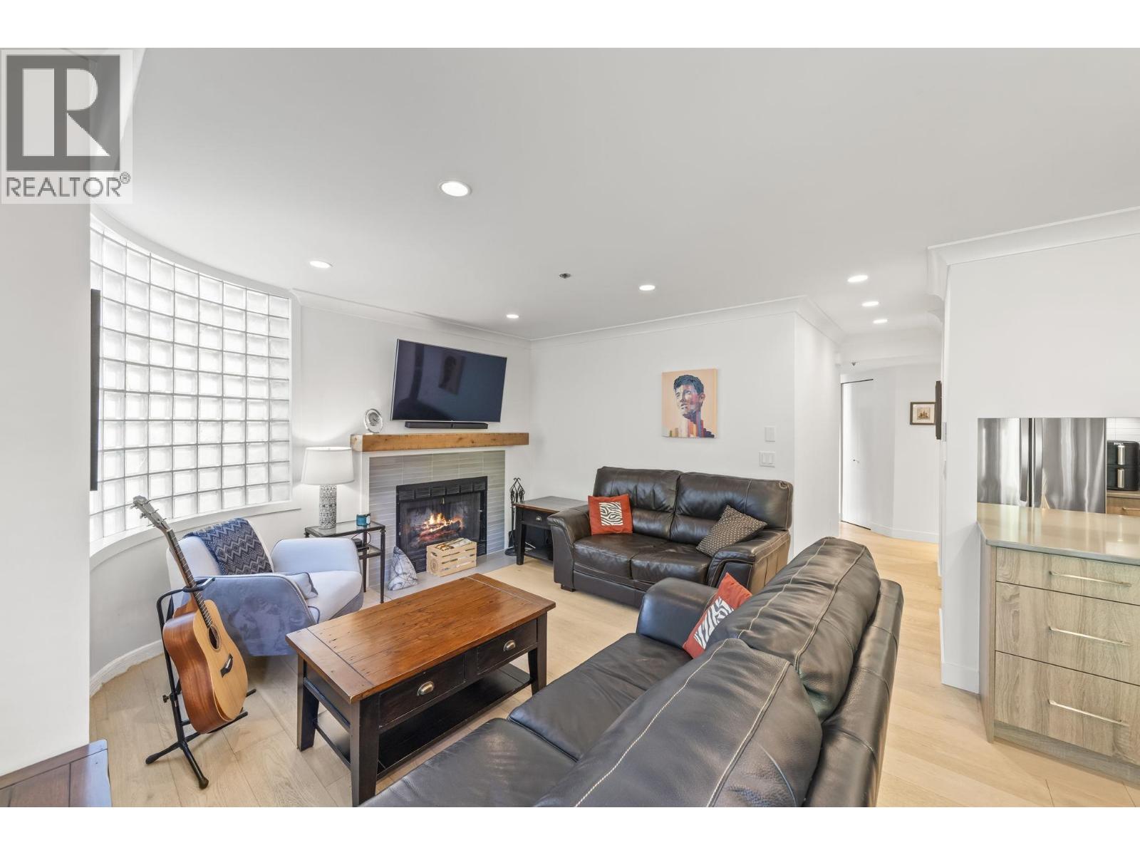 109 888 W 13th Avenue, Vancouver, British Columbia  V5Z 1P2 - Photo 4 - R3130976