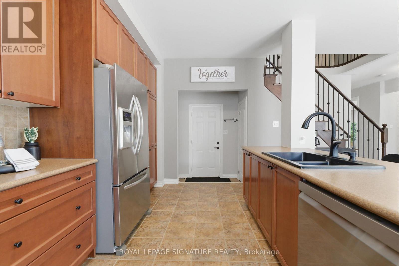 274 Montgomery Avenue, Whitby, Ontario  L1M 0B6 - Photo 20 - E13229612