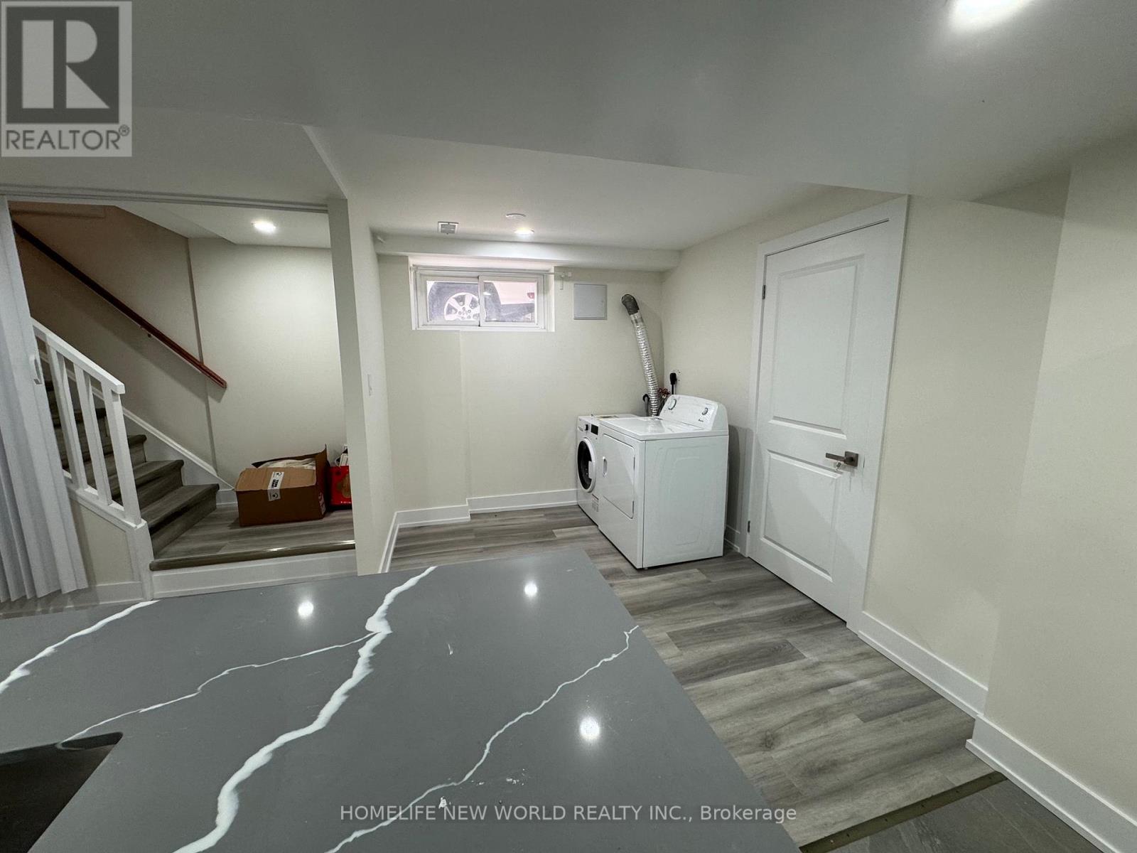 47 Shropshire Drive, Toronto, Ontario  M1P 1Y8 - Photo 3 - E13229666