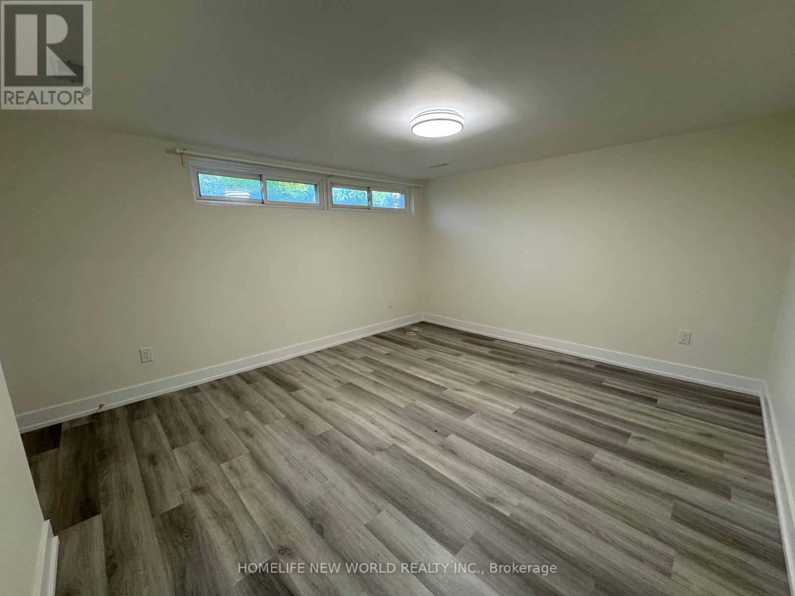 47 Shropshire Drive, Toronto, Ontario  M1P 1Y8 - Photo 4 - E13229666