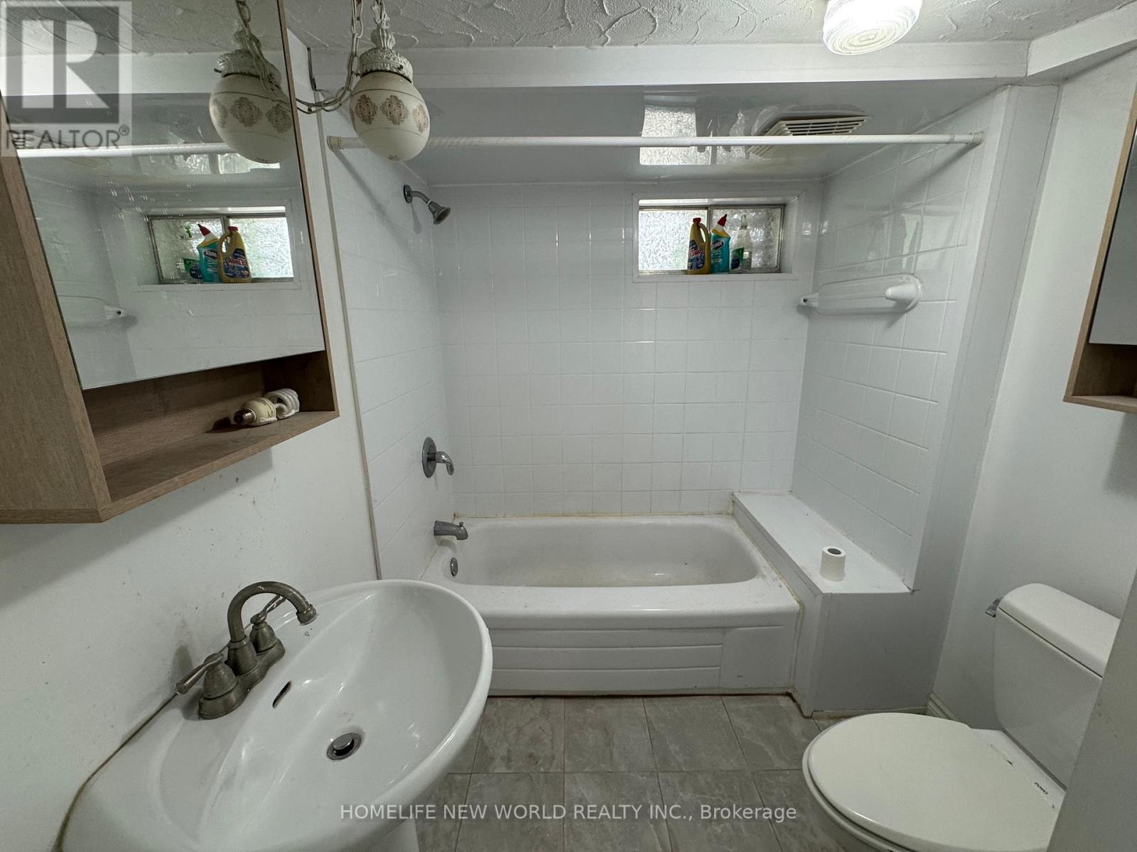 47 Shropshire Drive, Toronto, Ontario  M1P 1Y8 - Photo 9 - E13229666