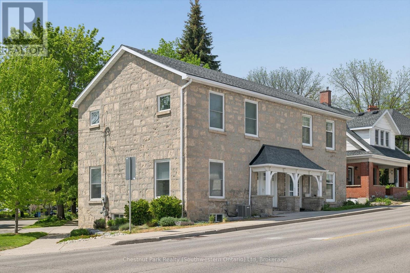 30 Eramosa Road, Guelph, Ontario  N1E 2L5 - Photo 1 - X13229702