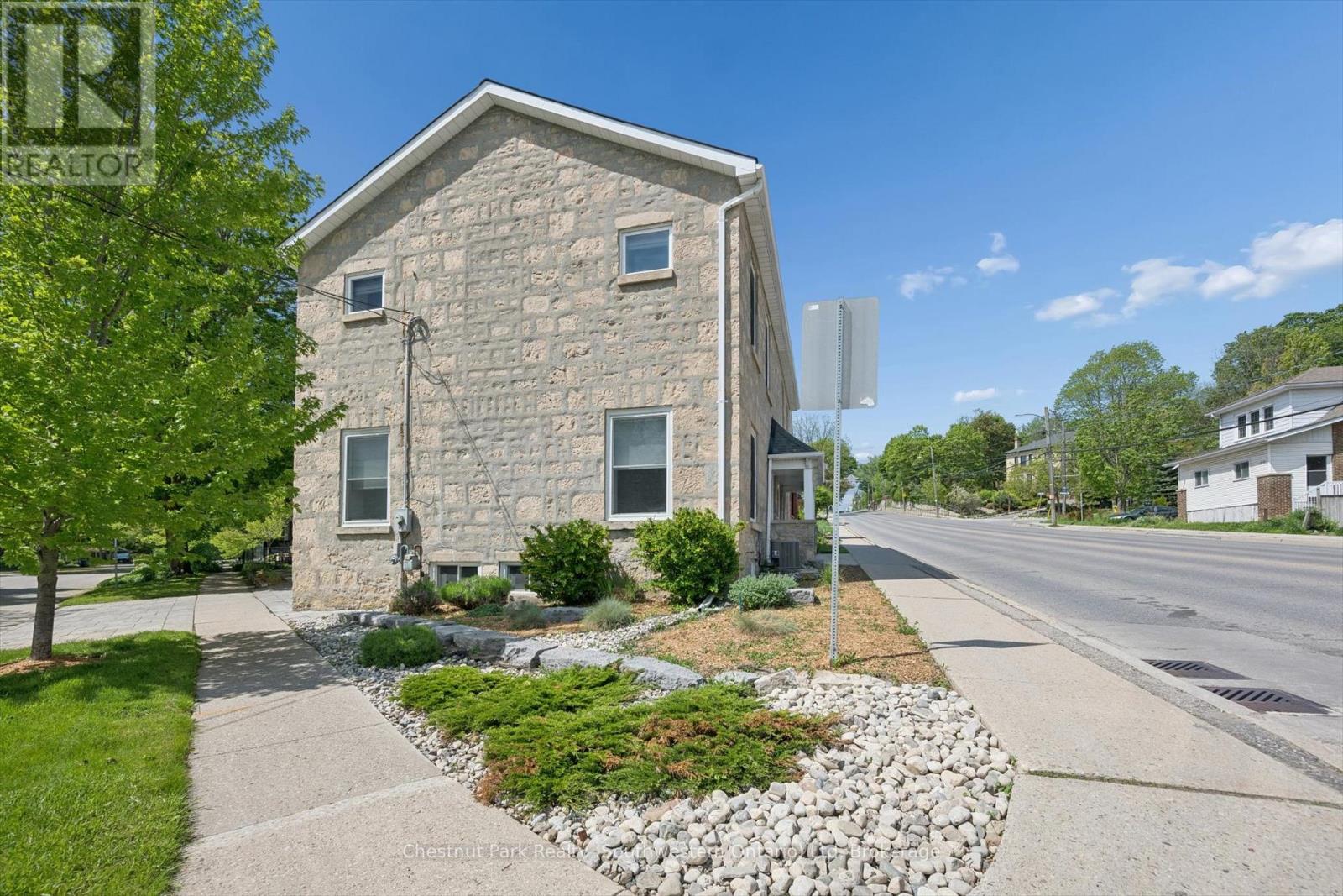 30 Eramosa Road, Guelph, Ontario  N1E 2L5 - Photo 2 - X13229702