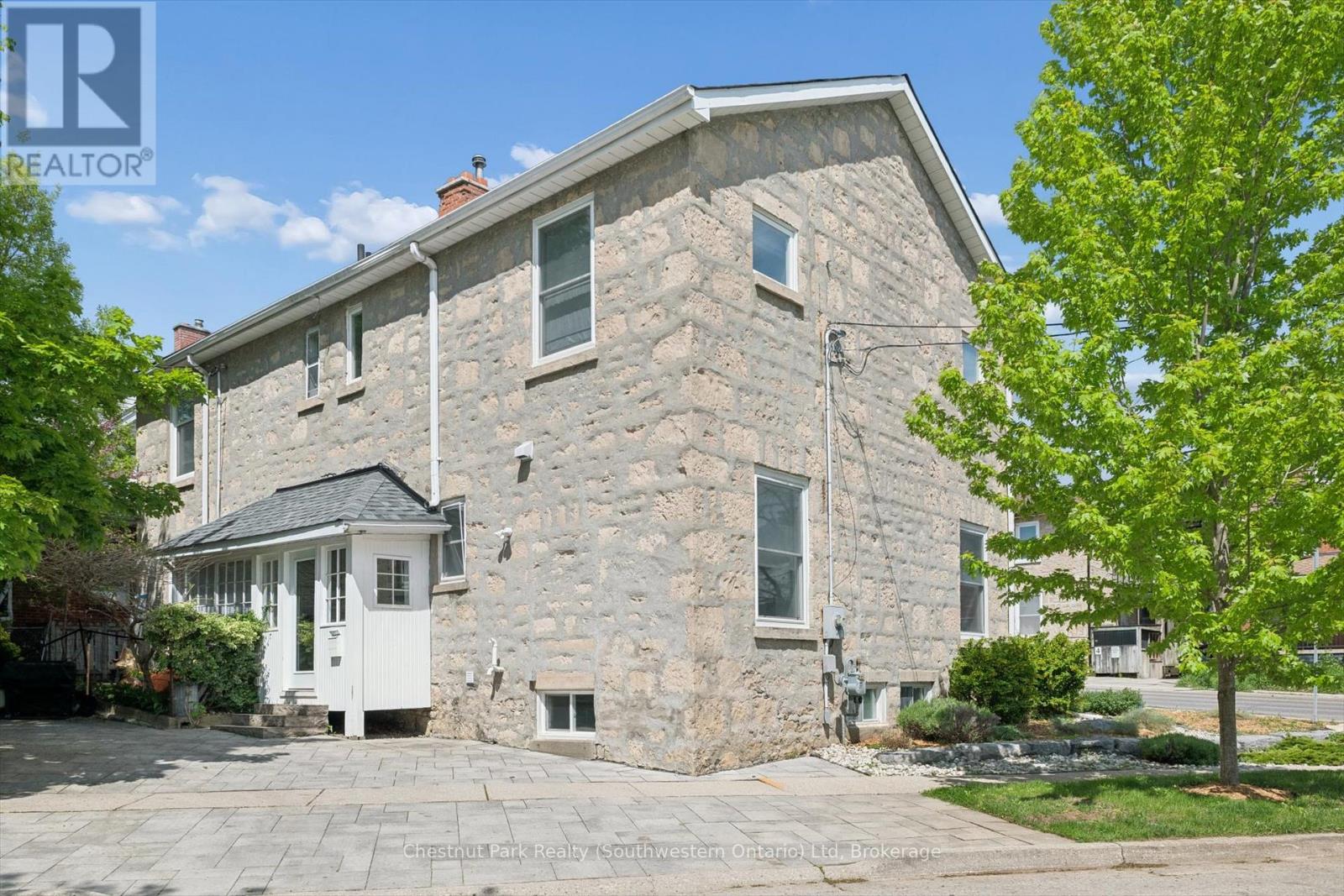 30 Eramosa Road, Guelph, Ontario  N1E 2L5 - Photo 4 - X13229702
