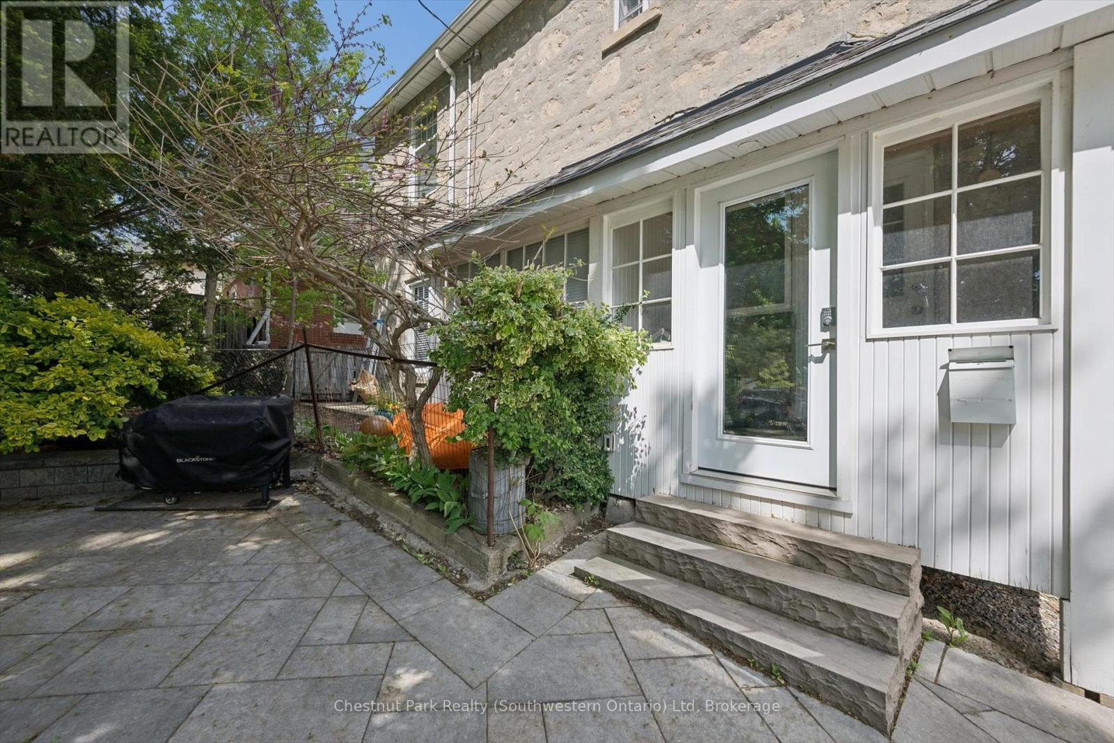 30 Eramosa Road, Guelph, Ontario  N1E 2L5 - Photo 6 - X13229702