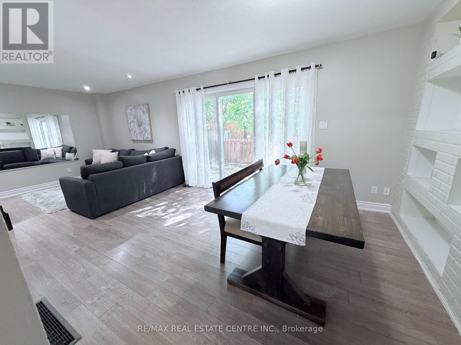 17 - 2755 Windwood Drive, Mississauga, Ontario  L5N 2C8 - Photo 9 - W12953320