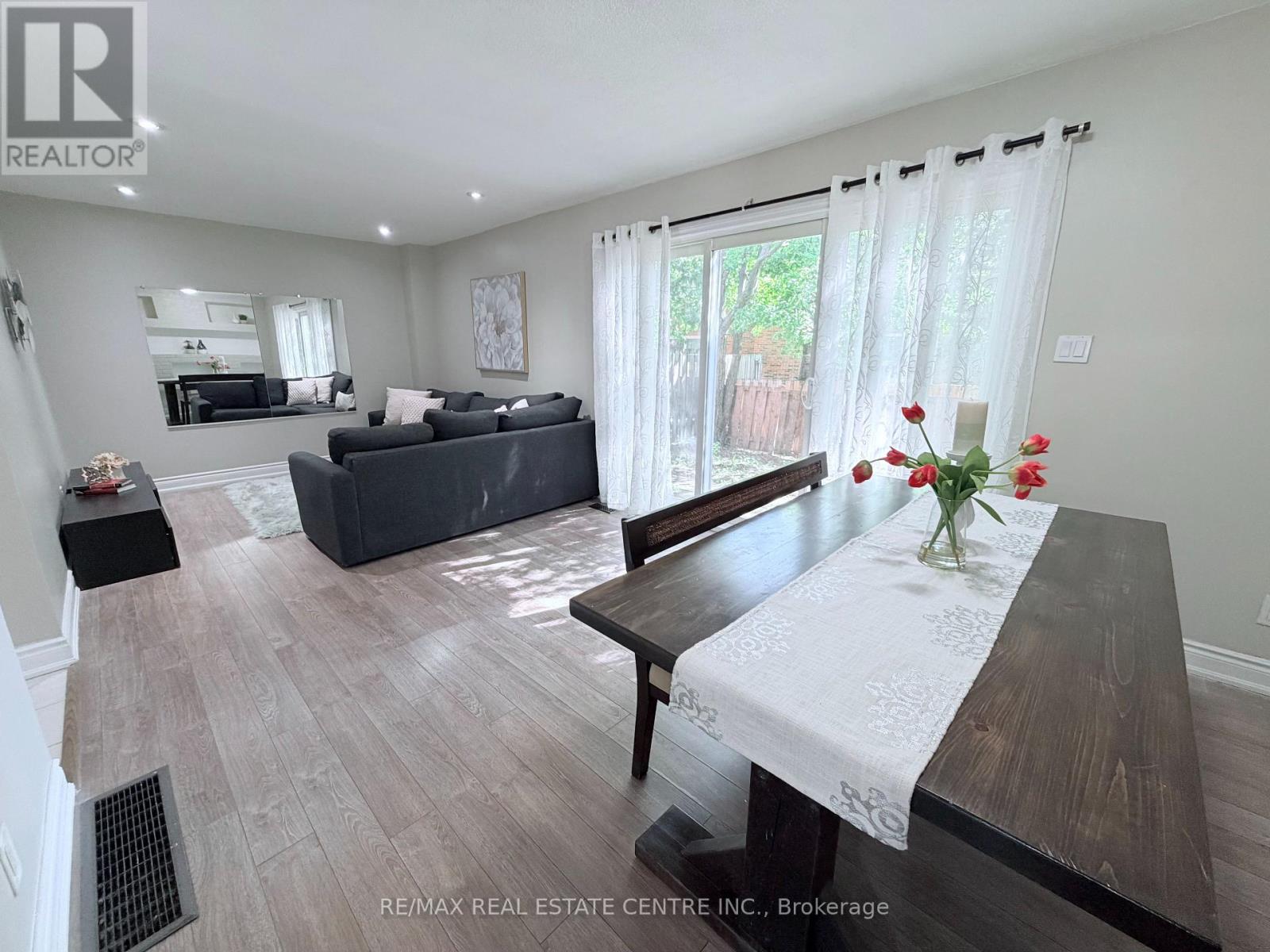 17 - 2755 Windwood Drive, Mississauga, Ontario  L5N 2C8 - Photo 13 - W12953320