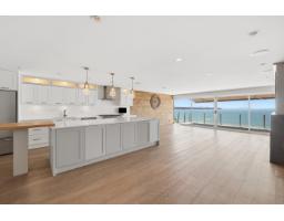 15240 VICTORIA AVENUE, White Rock, British Columbia