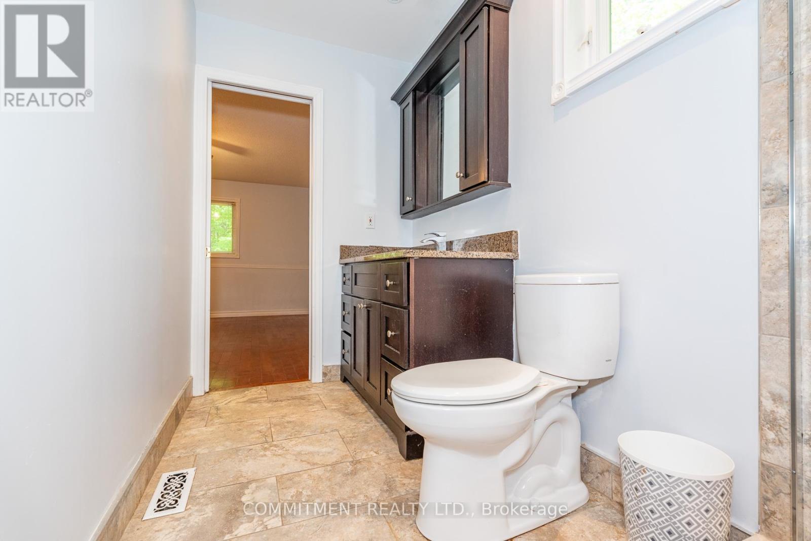 39 Downer Crescent, Wasaga Beach, Ontario  L9Z 1C3 - Photo 47 - S13229600