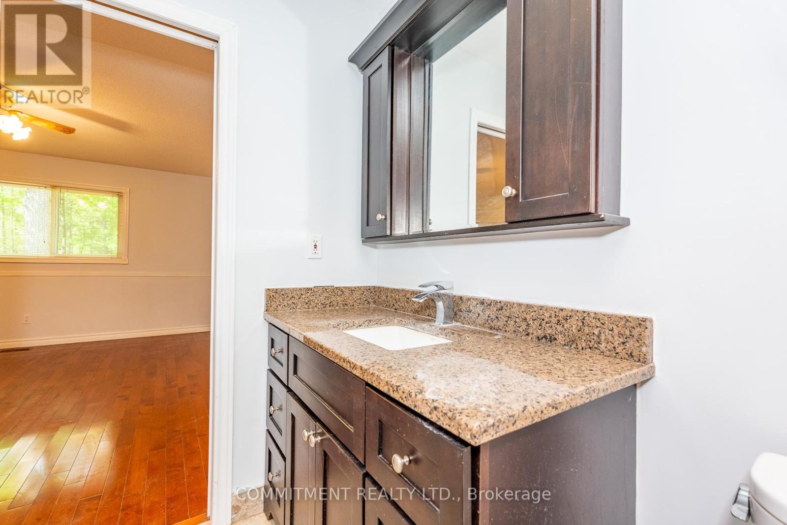 39 Downer Crescent, Wasaga Beach, Ontario  L9Z 1C3 - Photo 48 - S13229600