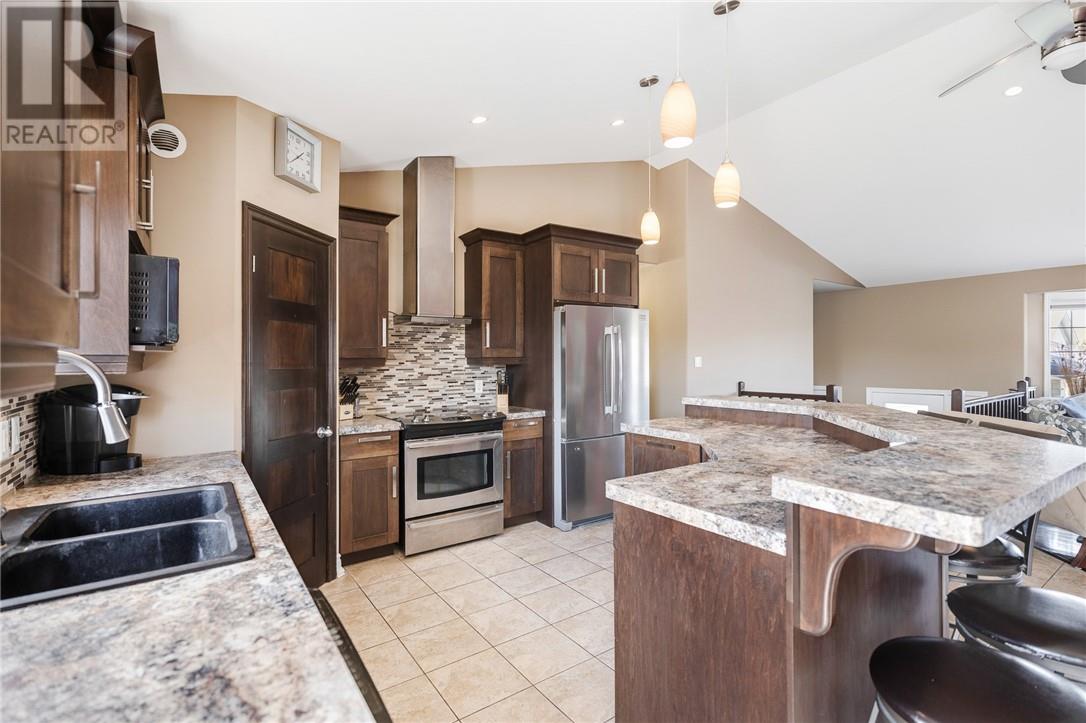 3063 Serge Street, Val Caron, Ontario  P3N 0A3 - Photo 12 - 2128216