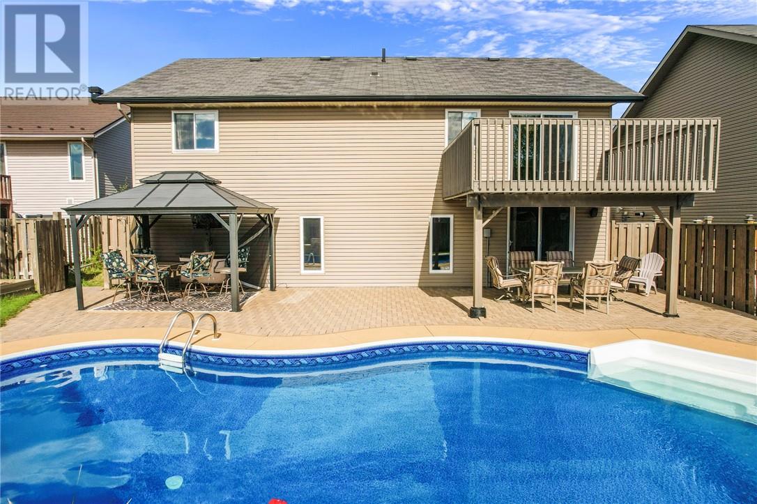 3063 Serge Street, Val Caron, Ontario  P3N 0A3 - Photo 3 - 2128216