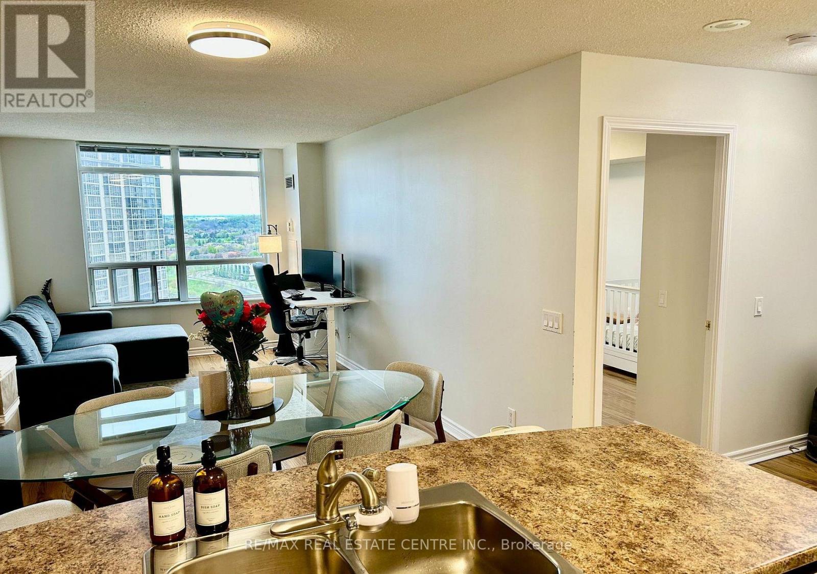 1804 - 35 Kingsbridge Garden Circle, Mississauga, Ontario  L5R 3Z5 - Photo 10 - W13229620
