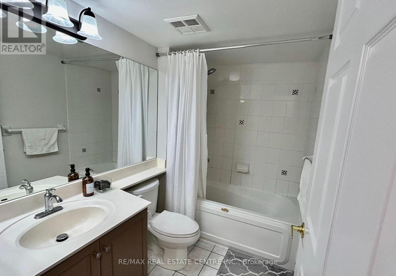 1804 - 35 Kingsbridge Garden Circle, Mississauga, Ontario  L5R 3Z5 - Photo 11 - W13229620
