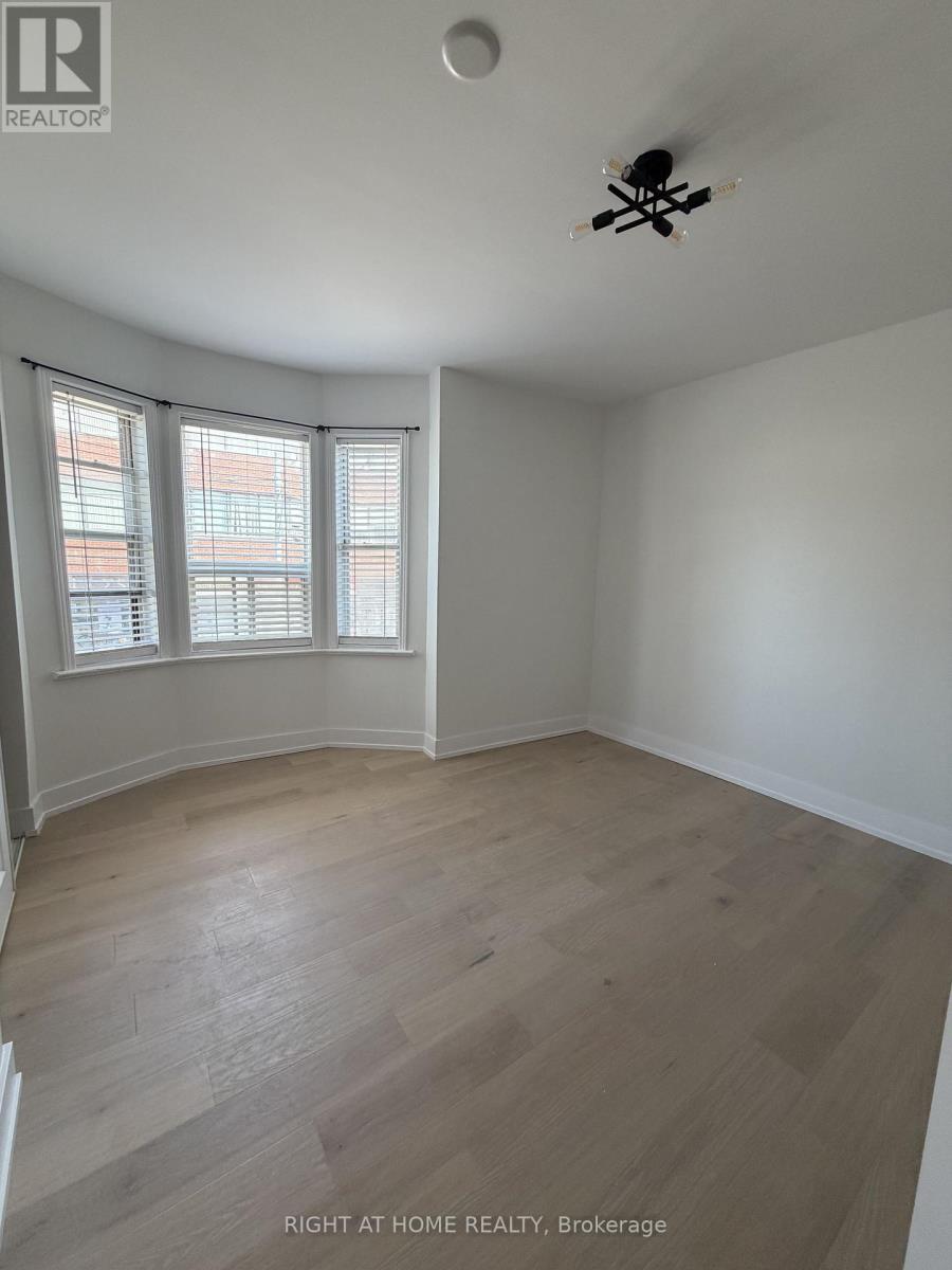 201 - 2245 Dundas Street W, Toronto, Ontario  M6R 1X6 - Photo 4 - W13229642