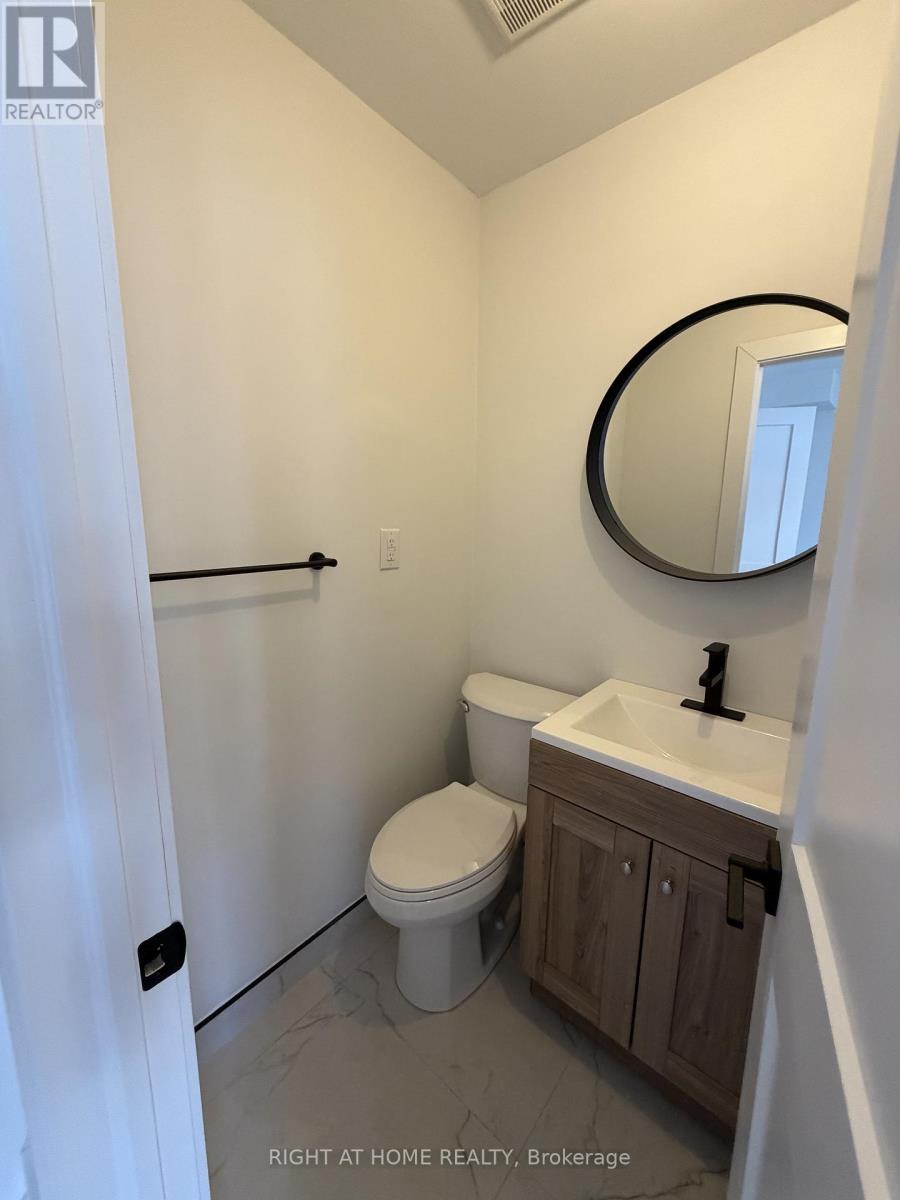 201 - 2245 Dundas Street W, Toronto, Ontario  M6R 1X6 - Photo 5 - W13229642