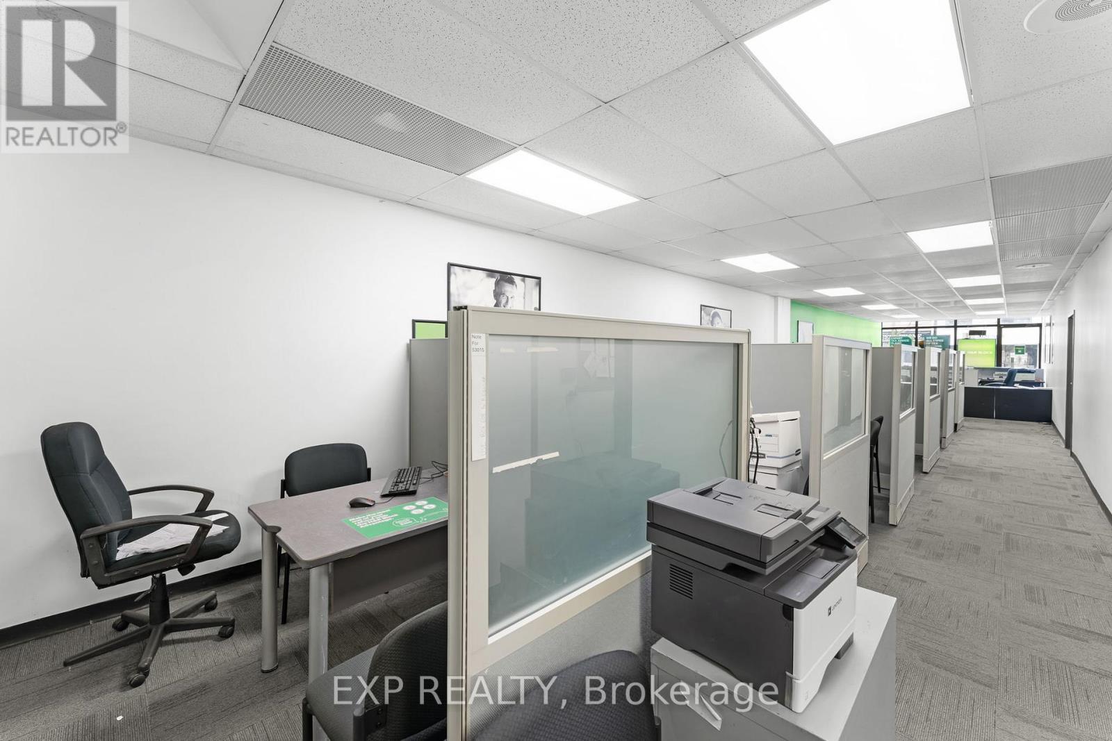 258 Lakeshore Road E, Mississauga, Ontario  L5G 1G9 - Photo 10 - W13229686