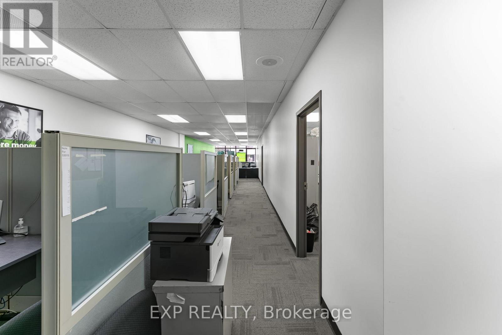 258 Lakeshore Road E, Mississauga, Ontario  L5G 1G9 - Photo 11 - W13229686