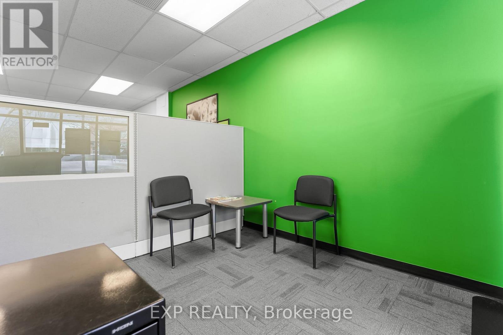 258 Lakeshore Road E, Mississauga, Ontario  L5G 1G9 - Photo 6 - W13229686