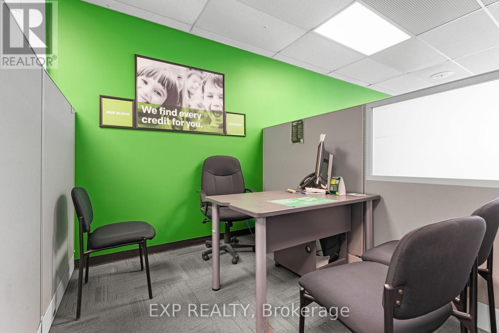 258 Lakeshore Road E, Mississauga, Ontario  L5G 1G9 - Photo 7 - W13229686