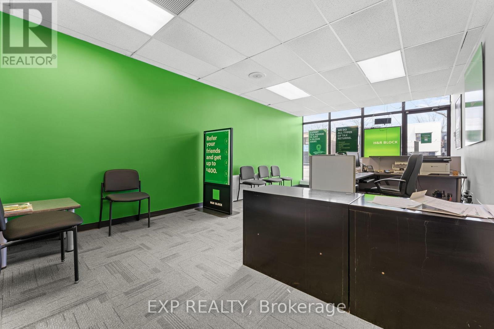 258 Lakeshore Road E, Mississauga, Ontario  L5G 1G9 - Photo 8 - W13229686