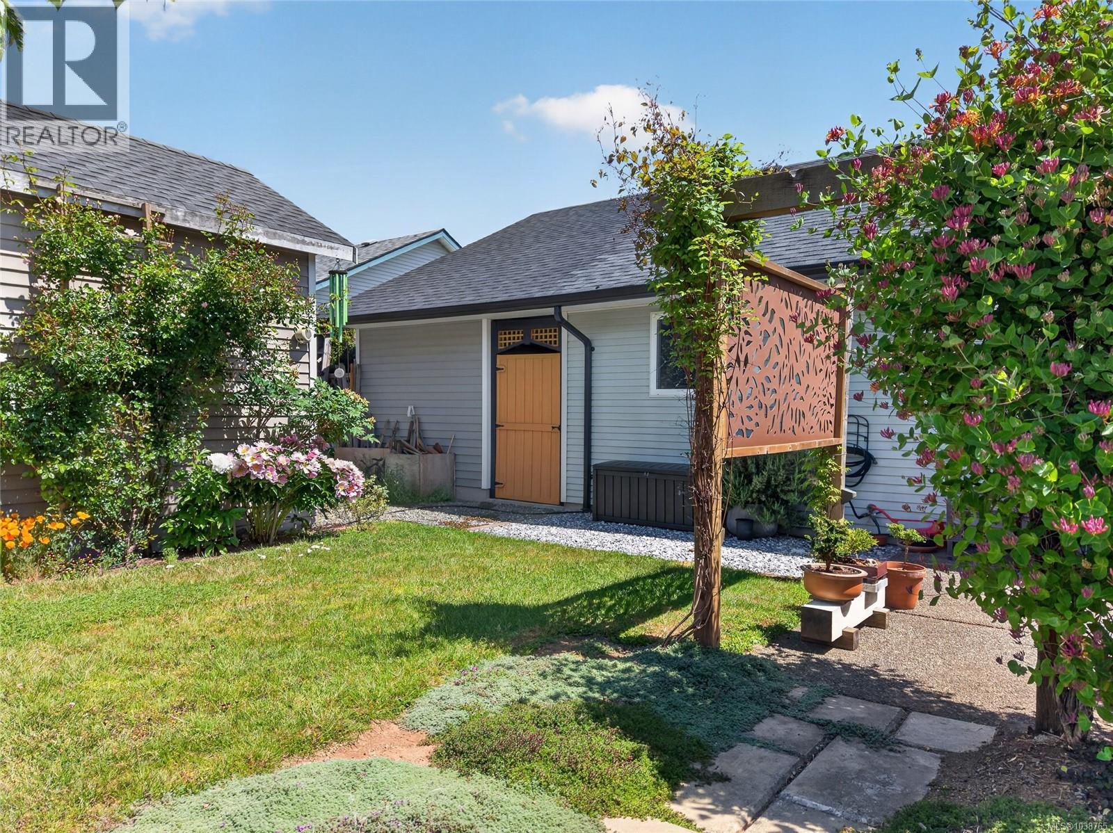3305 Ninth St, Cumberland, British Columbia  V0R 1S0 - Photo 28 - 1038765