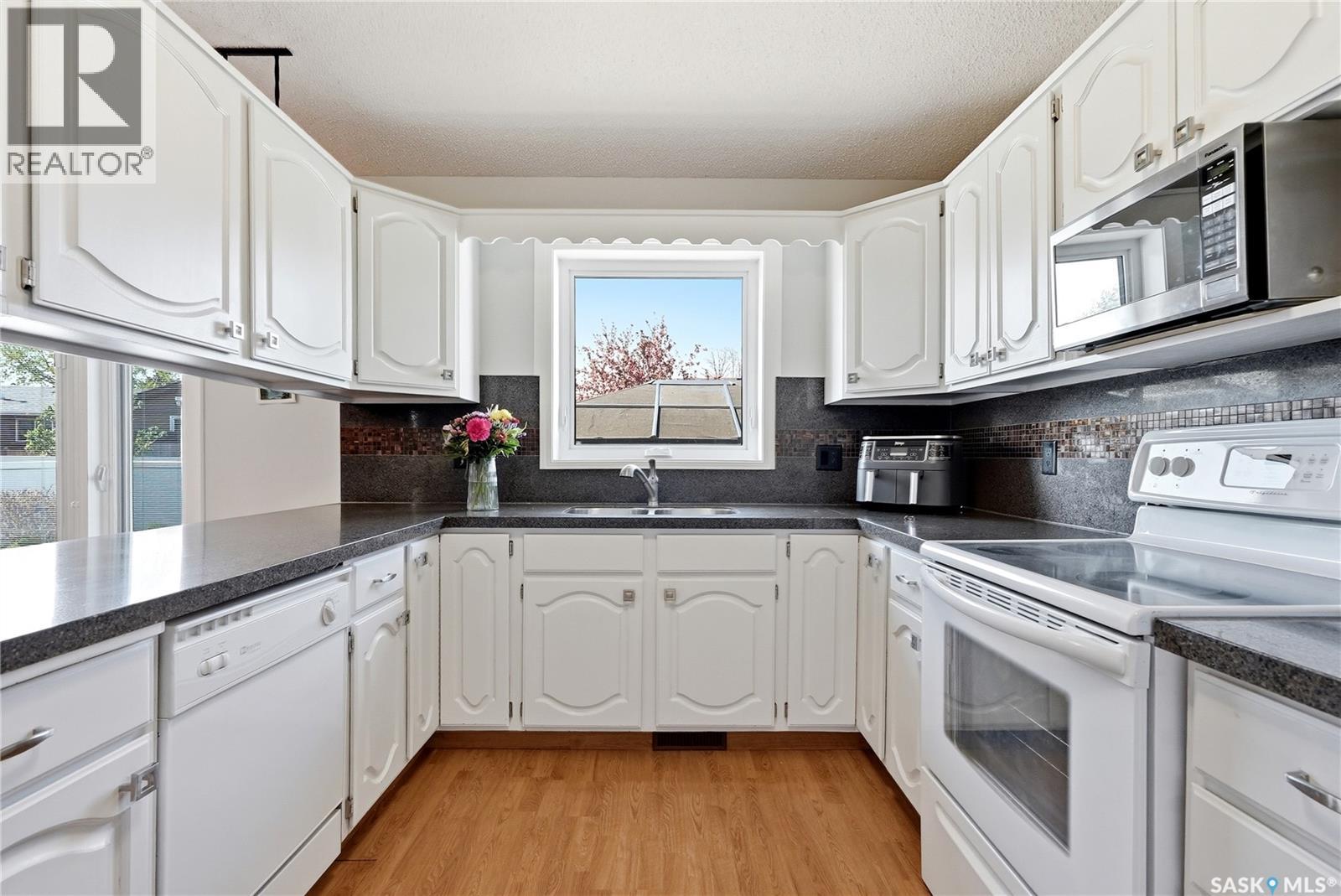 315 Smith Place, Saskatoon, Saskatchewan  S7M 5E7 - Photo 10 - SK037559