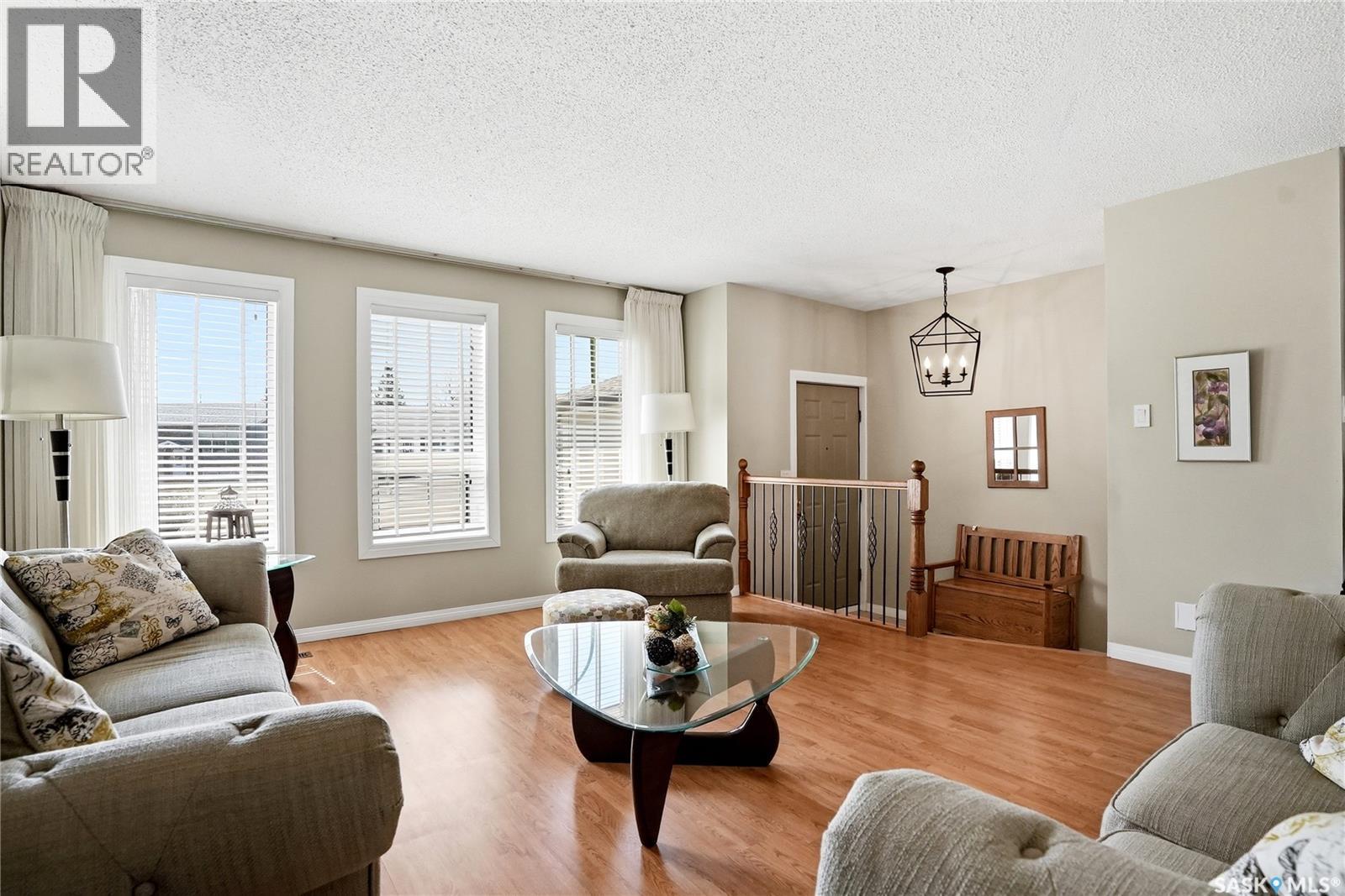 315 Smith Place, Saskatoon, Saskatchewan  S7M 5E7 - Photo 6 - SK037559