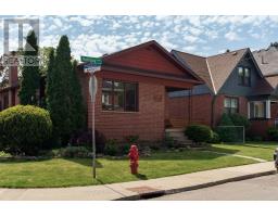 141 ROTHSAY AVENUE, Hamilton, Ontario