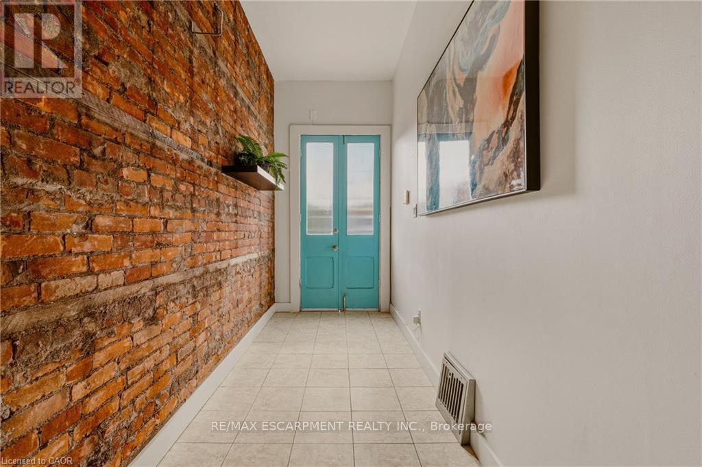 163 Victoria Avenue N, Hamilton, Ontario  L8L 5E9 - Photo 2 - X13229710
